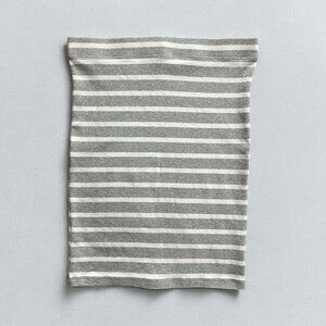 Gap Womens Mini Skirt M Gray White Striped Tube Stretchy Knit Casual Versatile